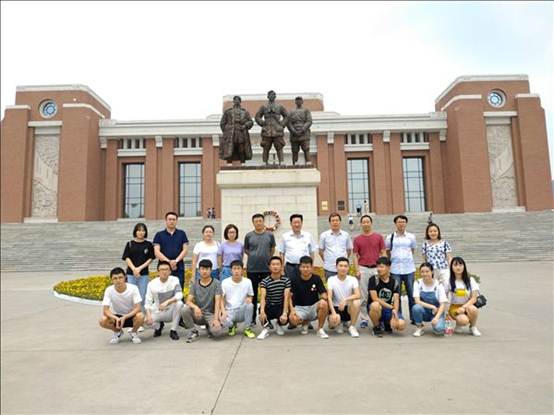 说明: E:\网站建设\党建工作\微信图片_20180924115555.jpg