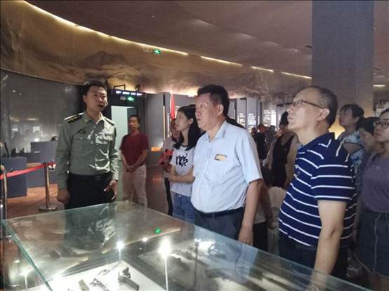 说明: E:\网站建设\党建工作\微信图片_20180924144507.jpg